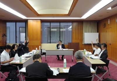 写真:静霊奉賛会評議委員会