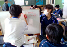 写真：集めた情螭颔邾铳ぅ去堠`ドにき出す子